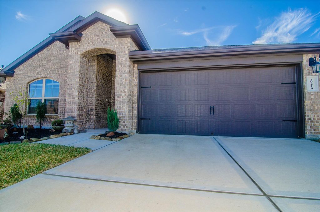 Photo of 29219 Dunns Creek Court, Katy, TX 77494 (MLS # 11652746)