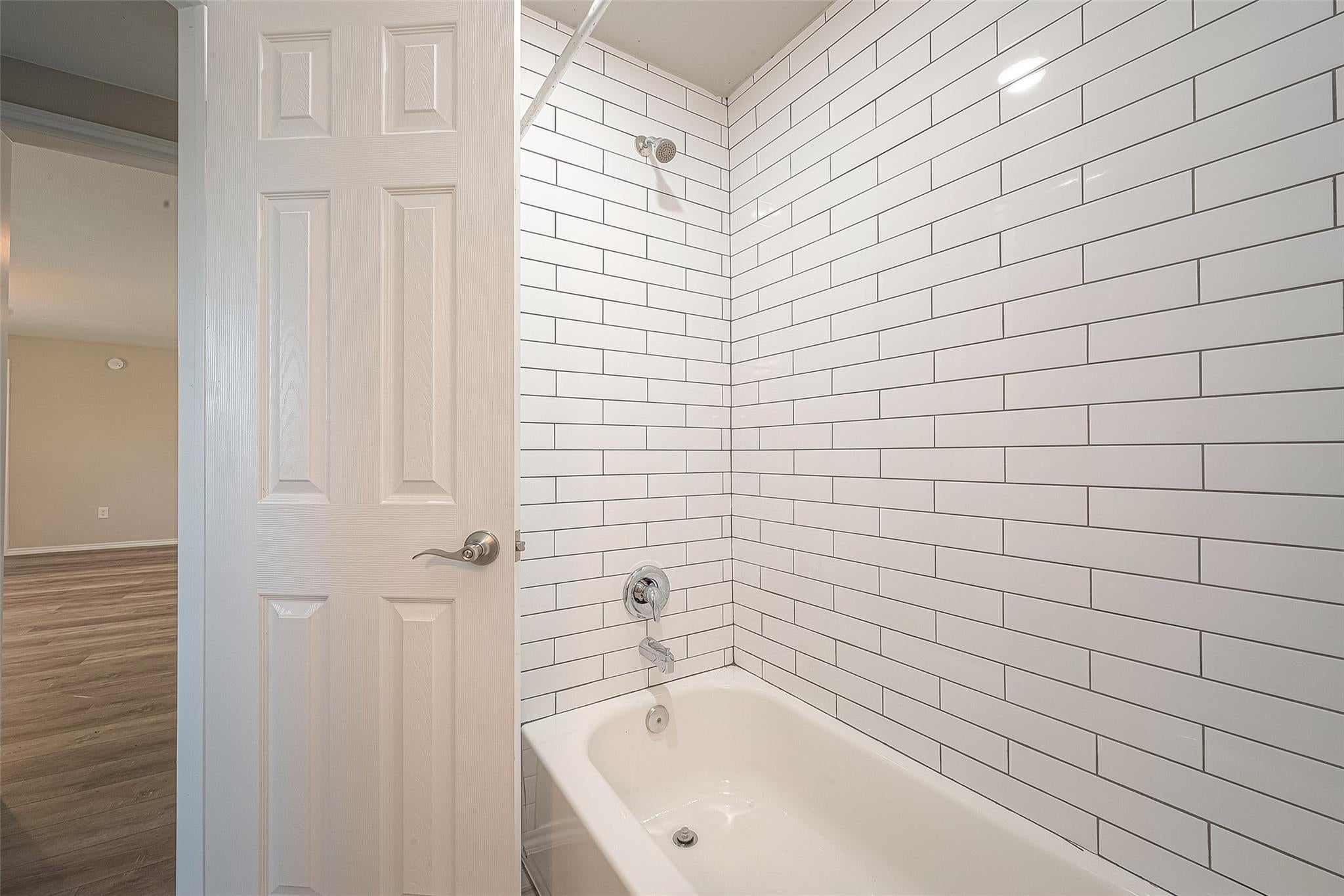 1549 Garden Road 107