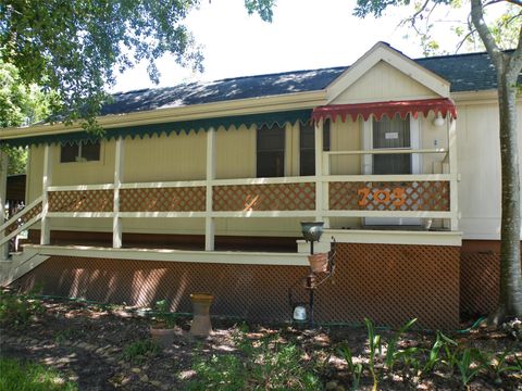 Photo of 703 Clear Lake Road, Clear Lake Shores, TX 77565 (MLS # 64343726)