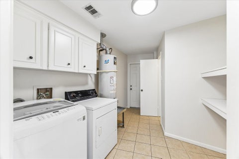 Tiny photo for 9402 Brig O Doon Circle, Houston, TX 77096 (MLS # 61683480)