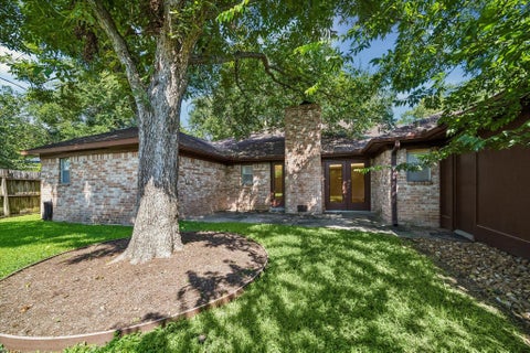 Tiny photo for 9402 Brig O Doon Circle, Houston, TX 77096 (MLS # 61683480)