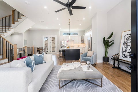 Photo of 2216 Francis Street, Houston, TX 77004 (MLS # 34752334)