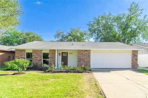 Tiny photo for 15423 Empanada Drive, Houston, TX 77083 (MLS # 2364132)