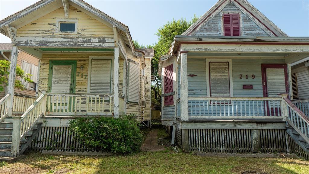 717 And 719 Sealy Street