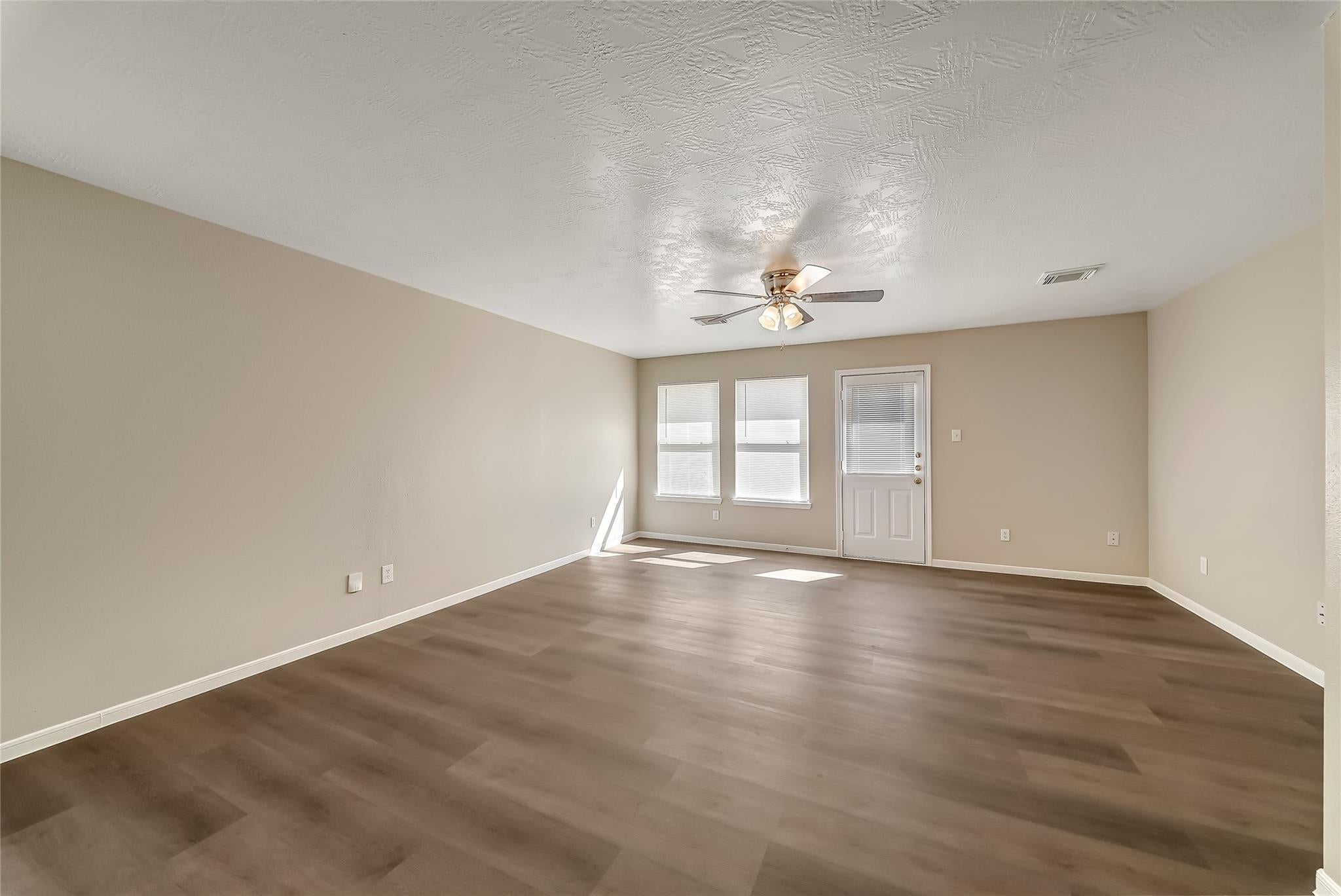 7522 Drifting Willow Court