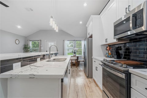 Tiny photo for 5202 Northridge Drive #A/B, Houston, TX 77033 (MLS # 50137029)