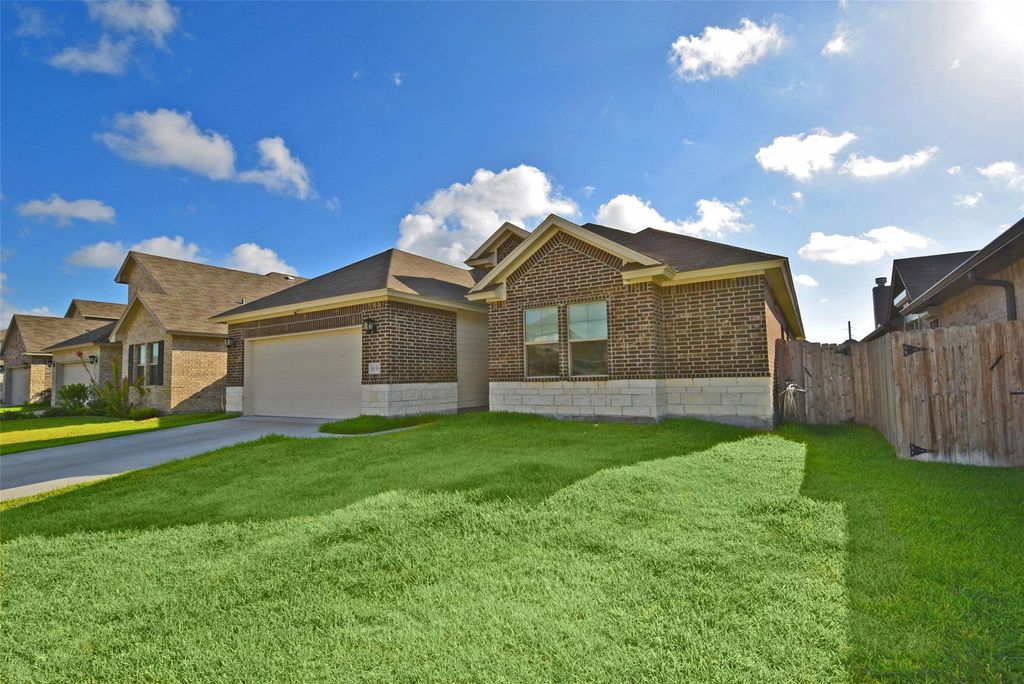 Photo of 8158 Luz De Luna Street, Corpus Christi, TX 78414 (MLS # 17902704)