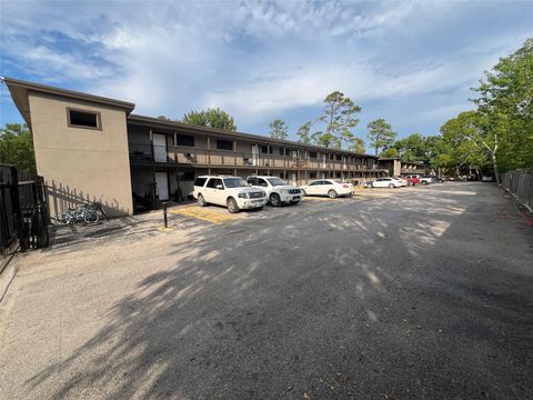 515 E Fm-517 Dickinson TX 77539