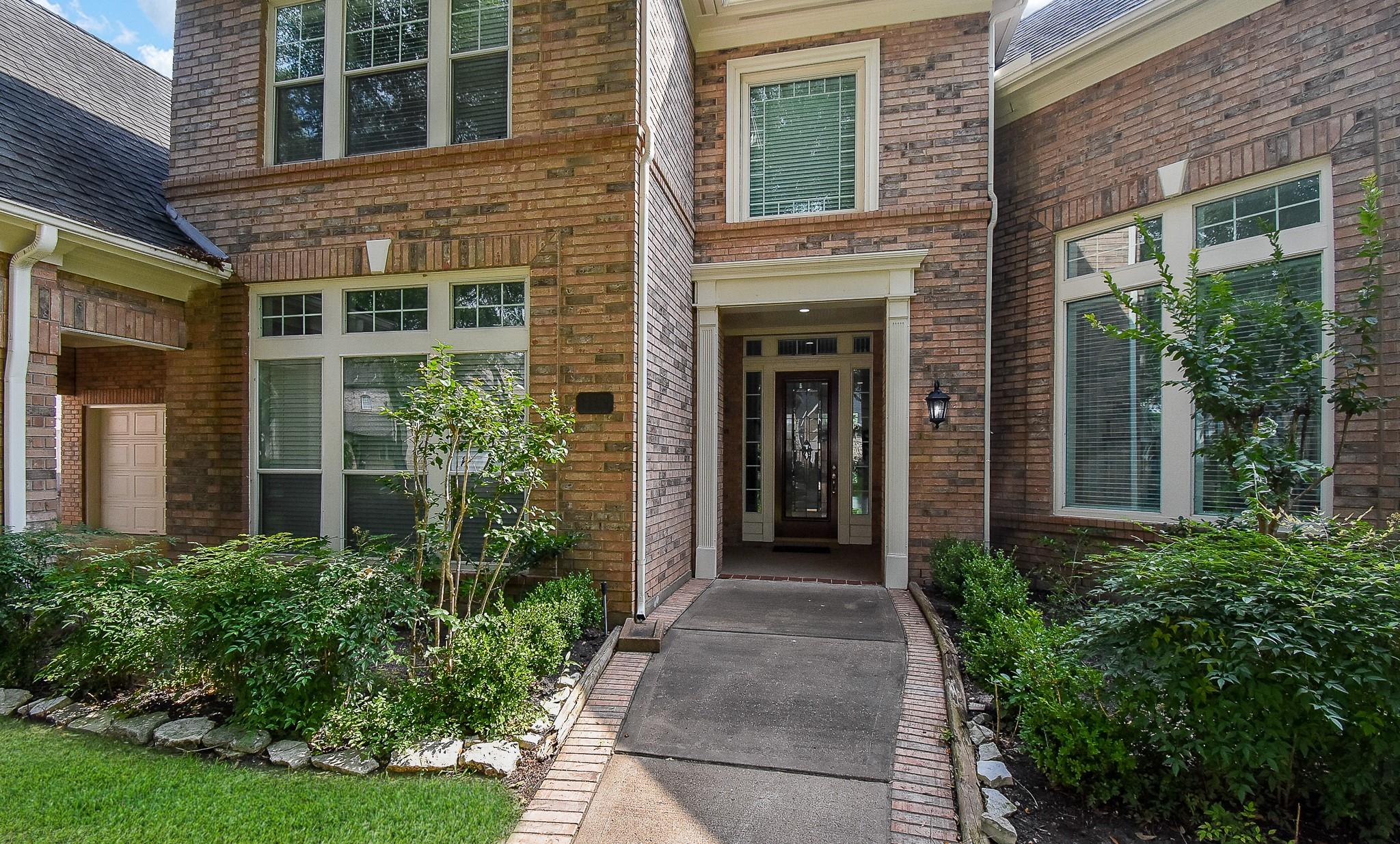 Sugar Land, Texas, 77479, United States, 5 Bedrooms Bedrooms, ,5 BathroomsBathrooms,Residential,Active,2034016