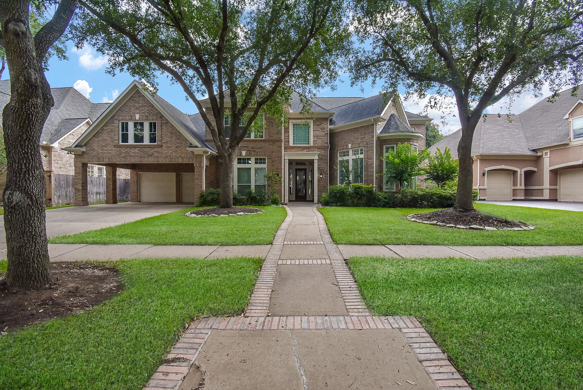 Sugar Land, Texas, 77479, United States, 5 Bedrooms Bedrooms, ,5 BathroomsBathrooms,Residential,Active,2034016