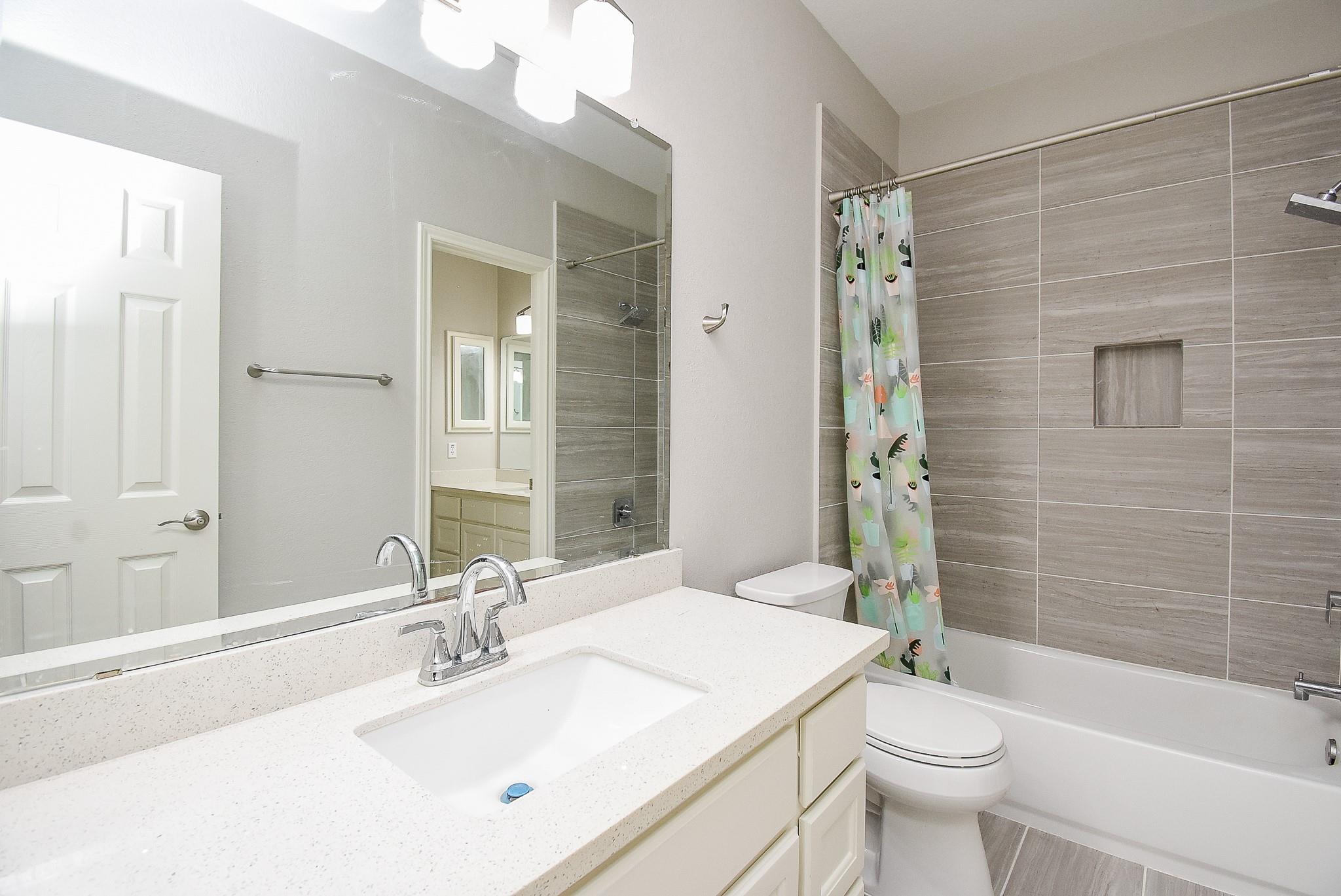 Sugar Land, Texas, 77479, United States, 5 Bedrooms Bedrooms, ,5 BathroomsBathrooms,Residential,Active,2034016
