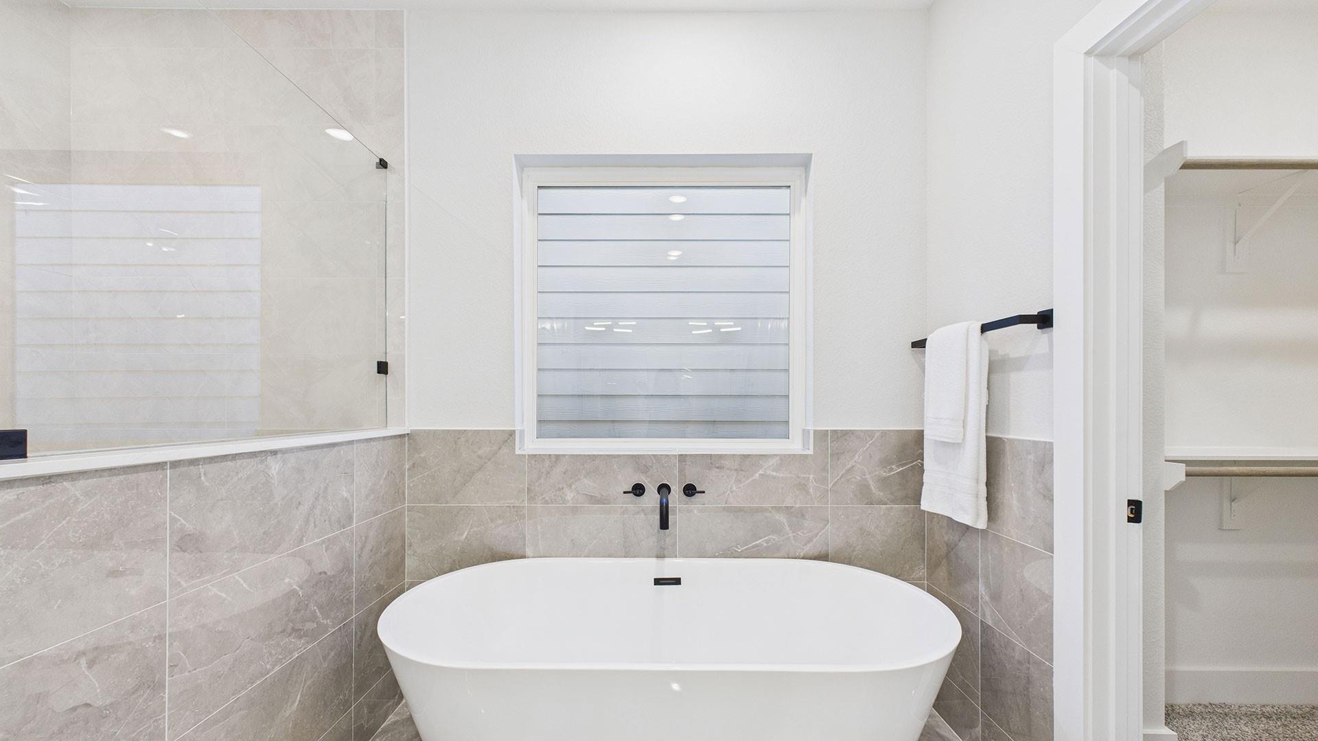 5027 Golden Forest Drive B