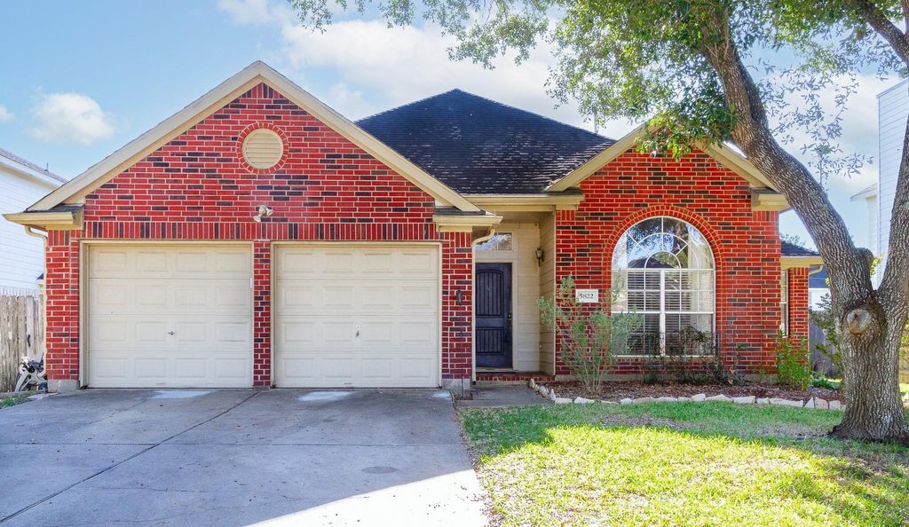 Photo of 5822 Carta Valley Lane, Richmond, TX 77469 (MLS # 70209732)