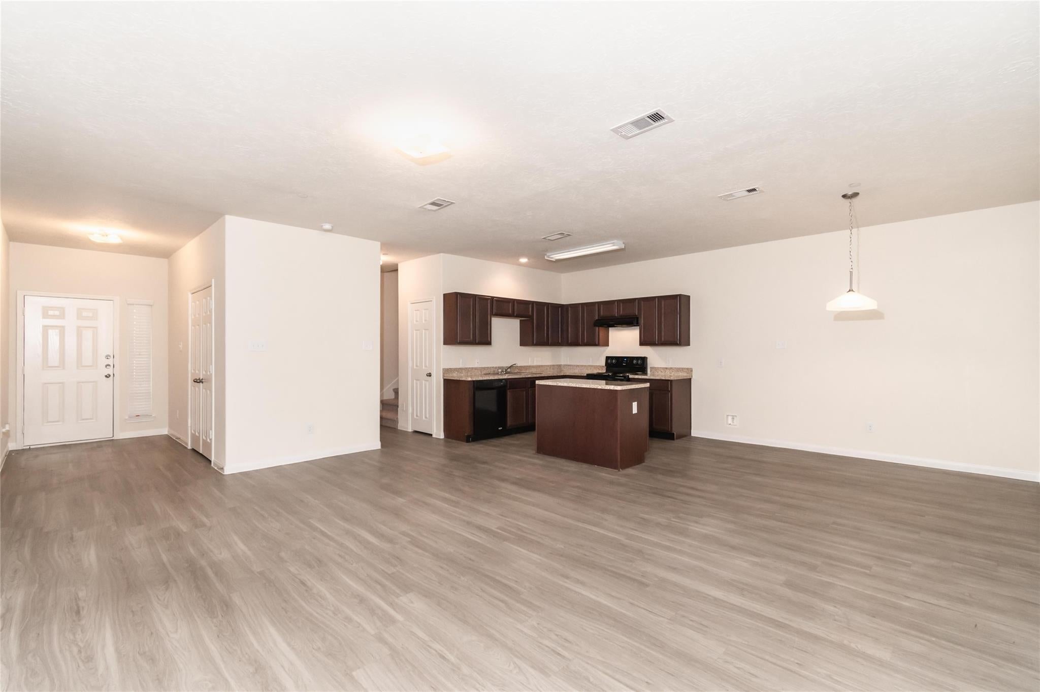 3931 Lexington Manor Court