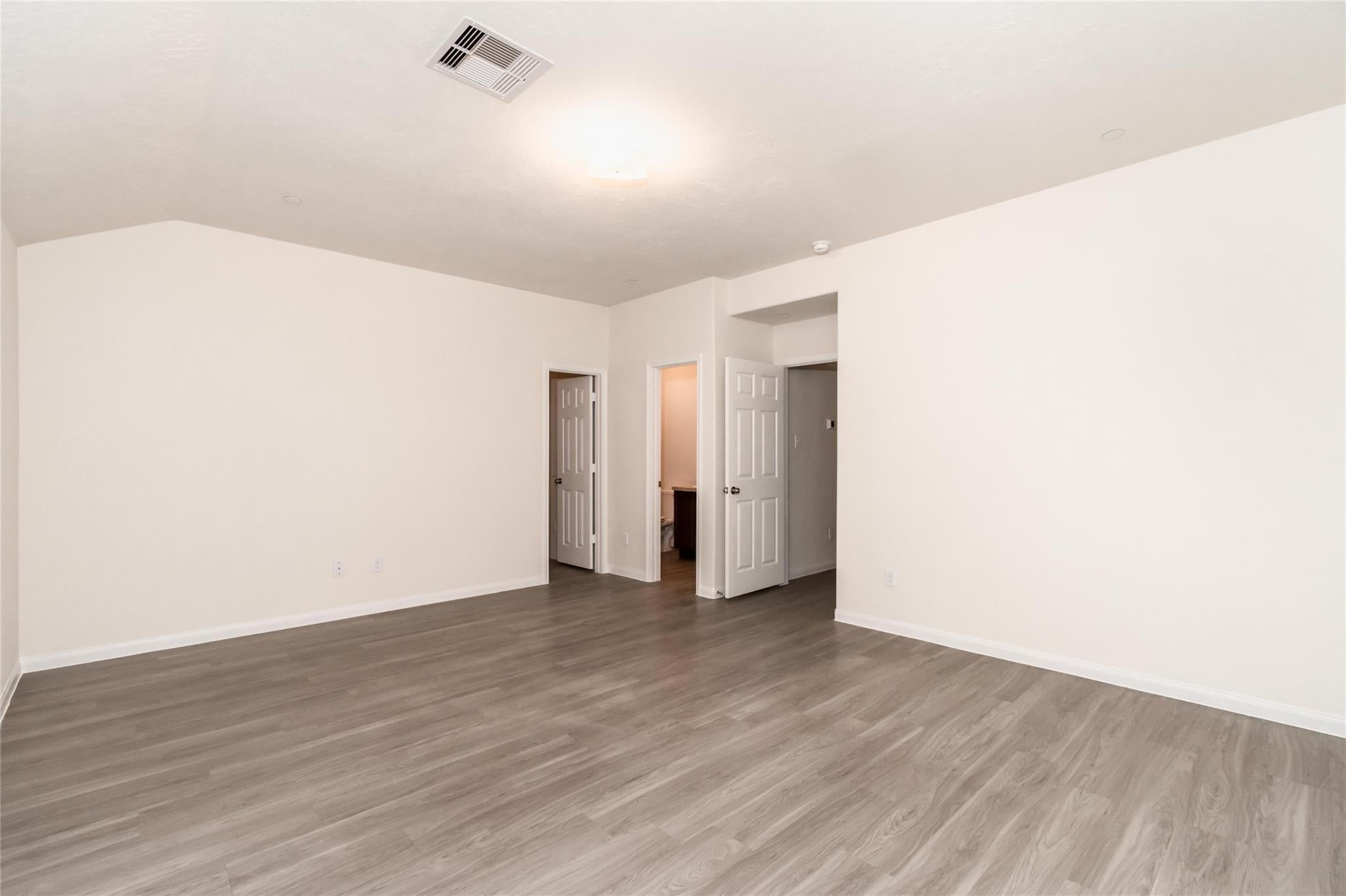 3931 Lexington Manor Court