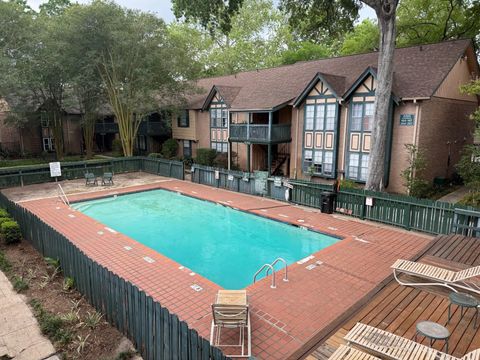 Photo of 8299 Kingsbrook Road #280, Houston, TX 77024 (MLS # 8606914)