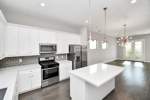 Photo of 308 Palmer Street, Houston, TX 77003 (MLS # 86315009)