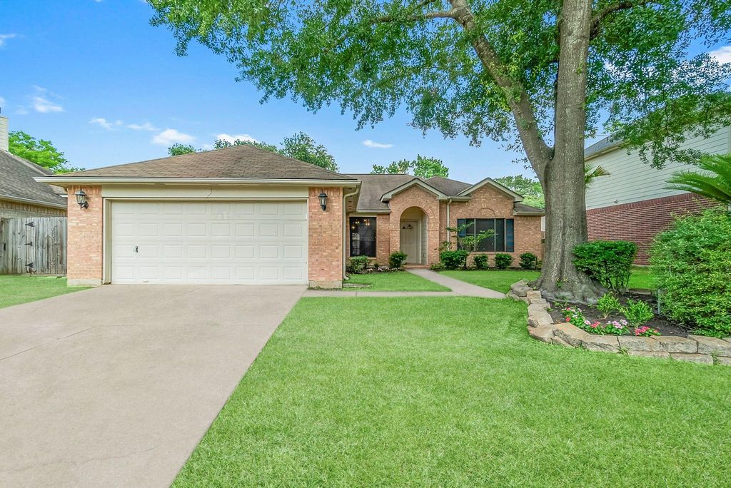 Photo of 31115 Perlican Drive, Spring, TX 77386 (MLS # 97893323)