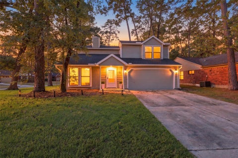 Photo of 15 Cricket Hollow Place, The Woodlands, TX 77381 (MLS # 49855921)