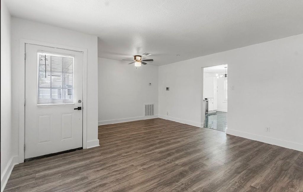 Photo of 4303 Dacca Drive, Houston, TX 77047 (MLS # 72455232)