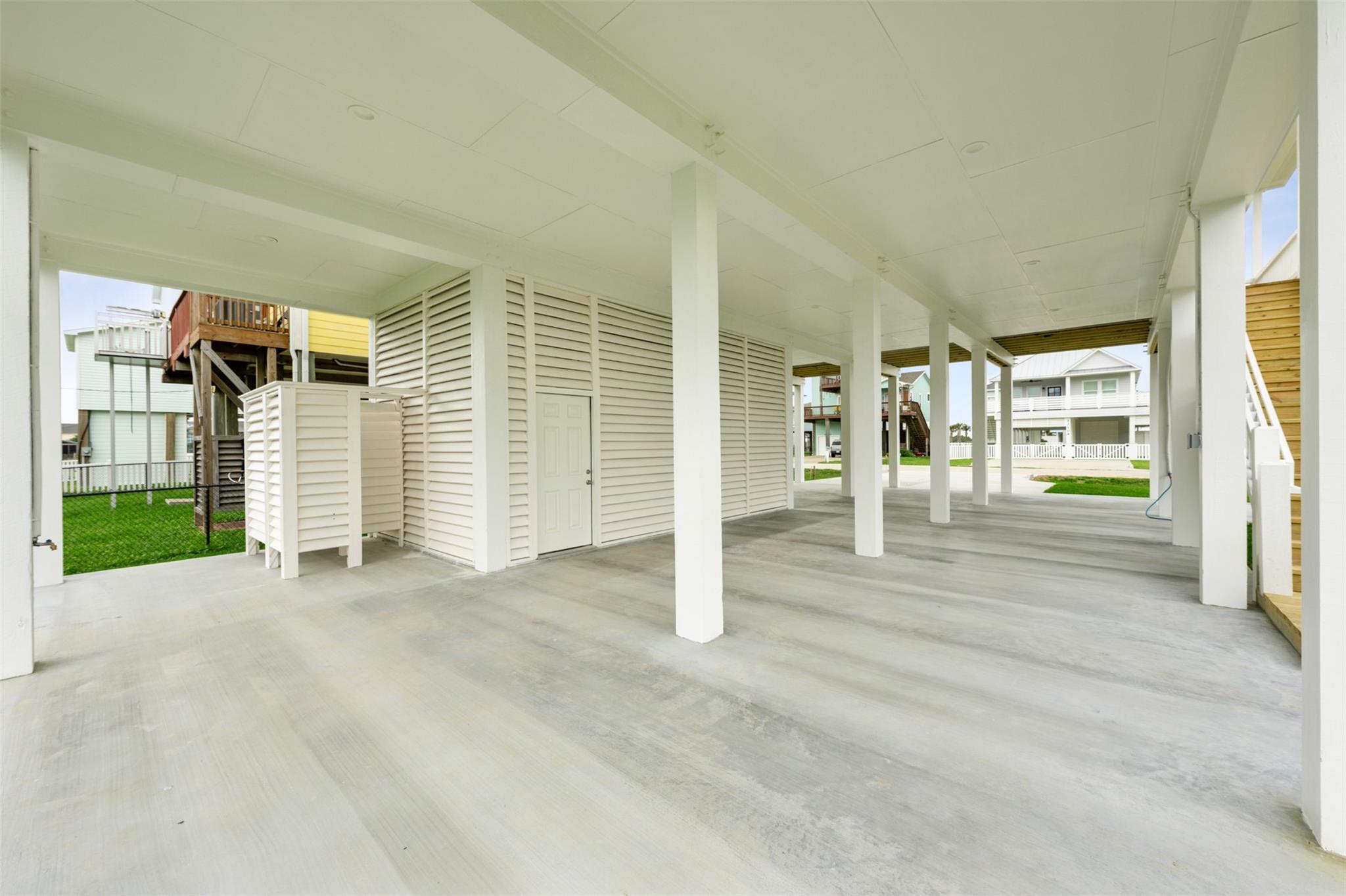 23107 Miramar Circle