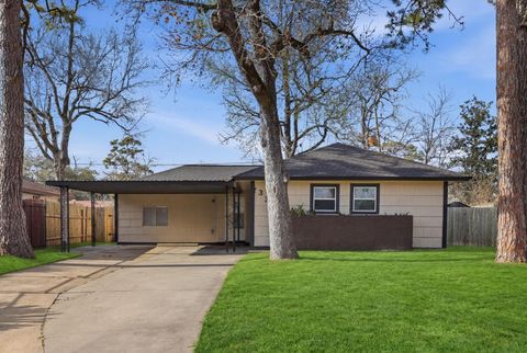 Homes For Sale - 7321 Wiley Road<br/> Houston, TX 77016