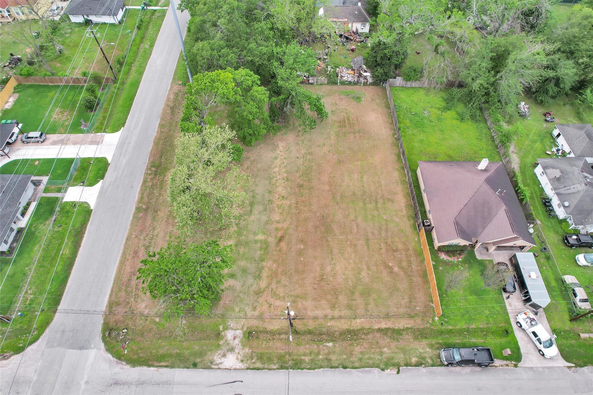 9205 & 9207 Spaulding Street