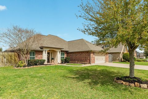 Tiny photo for 238 Creekside Lane, Lake Jackson, TX 77566 (MLS # 53555888)