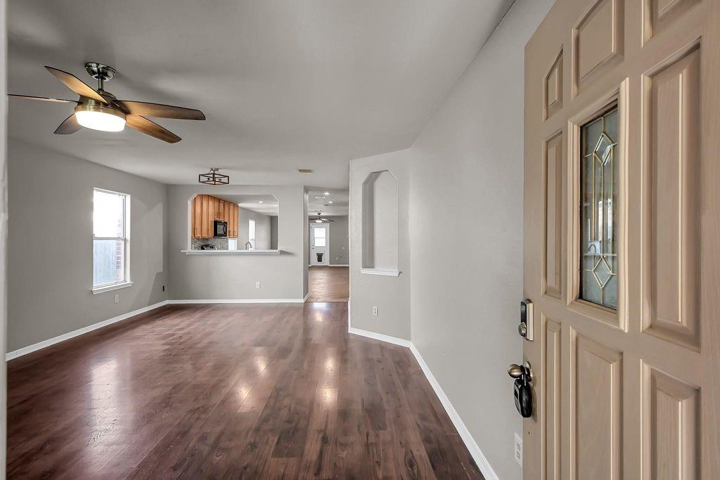 19114 Mission Fort Lane