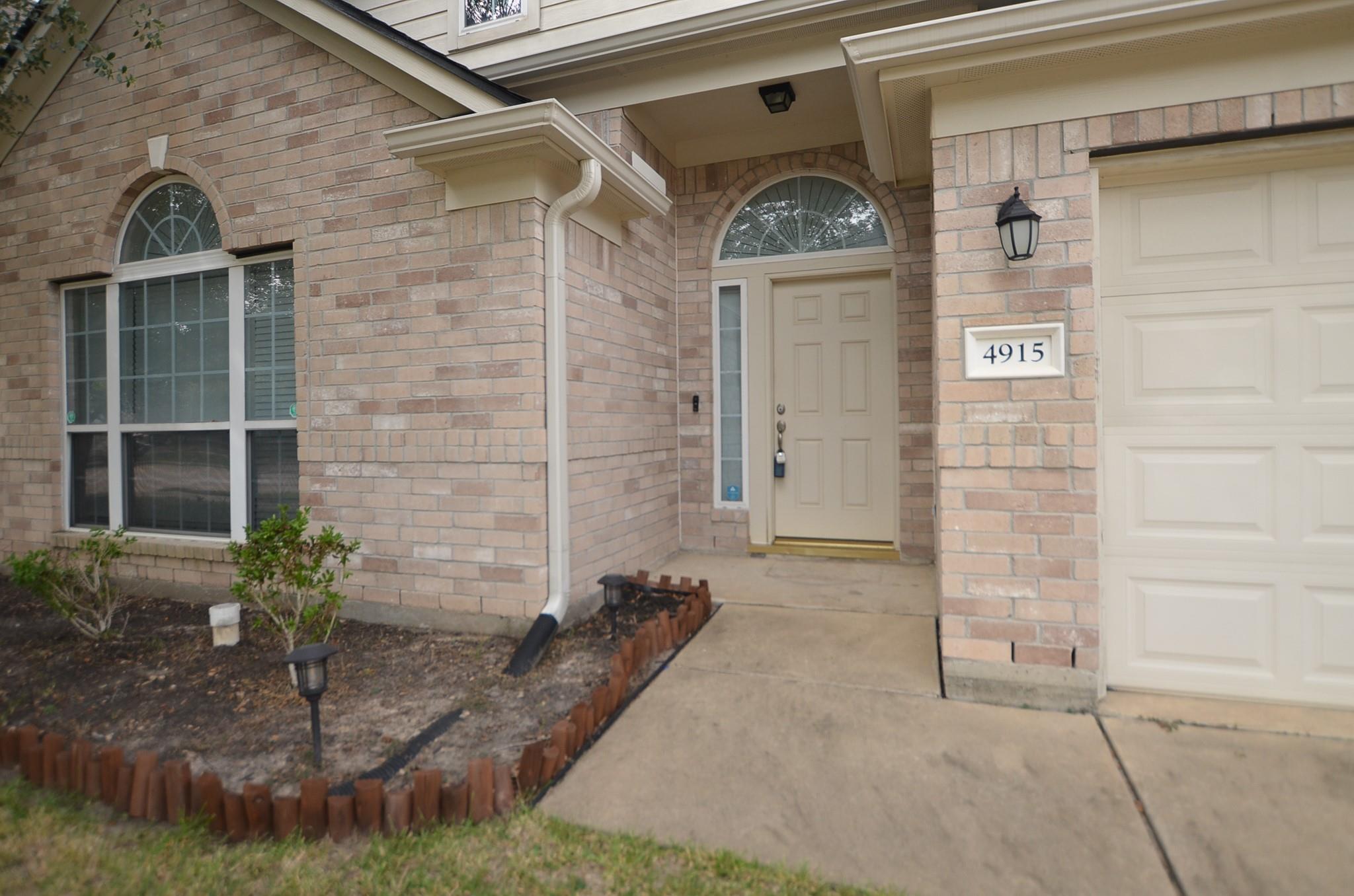 4915 Ibis Lake Court