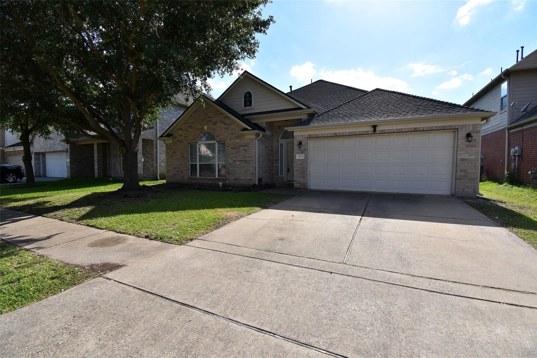 4915 Ibis Lake Court