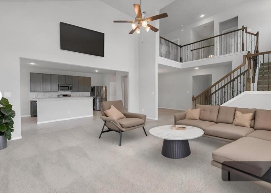 5462 Grand View Drive