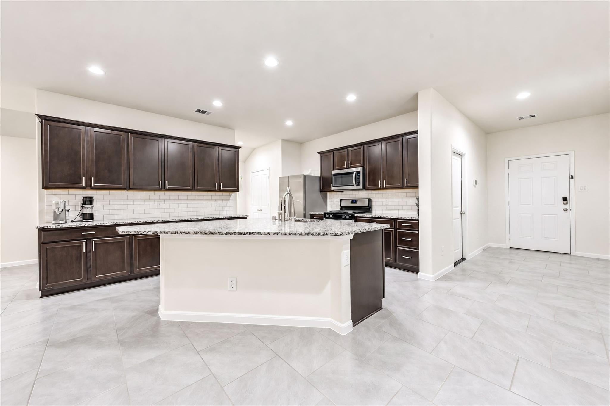 3306 Zephyr Park Lane