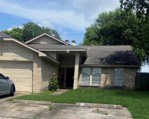 Photo of 11217 Pender Lane, Houston, TX 77477 (MLS # 65878034)