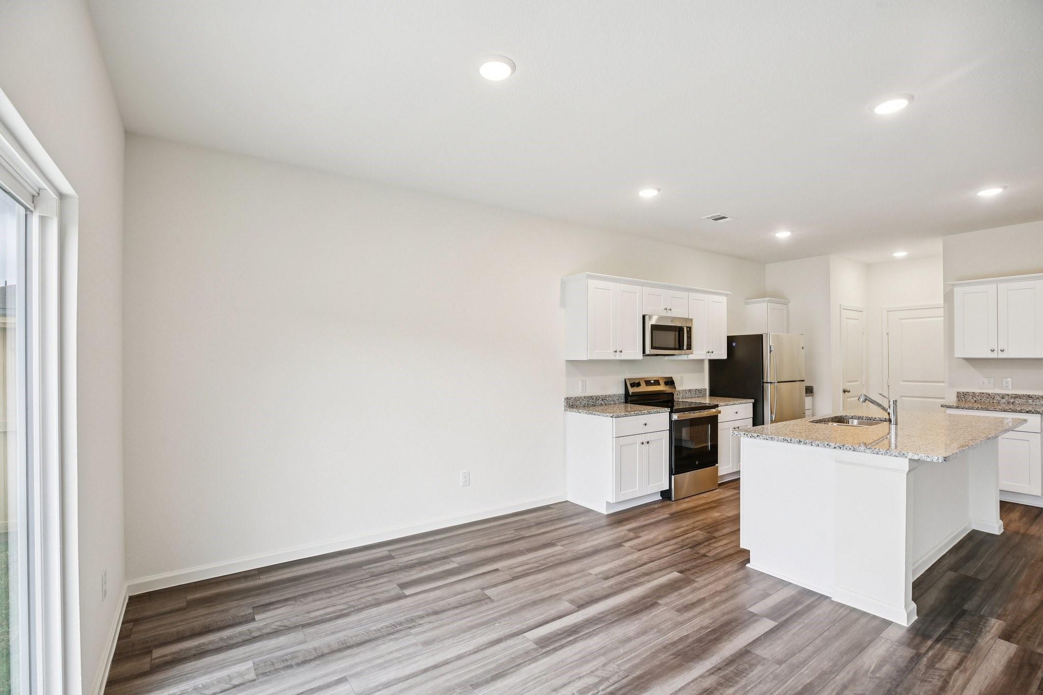 8338 Vacek Crossing Way