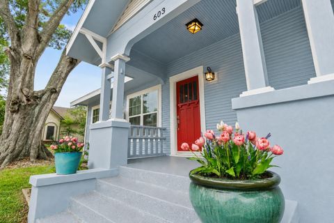 Photo of 603 Crockett Street, Brenham, TX 77833 (MLS # 28317505)
