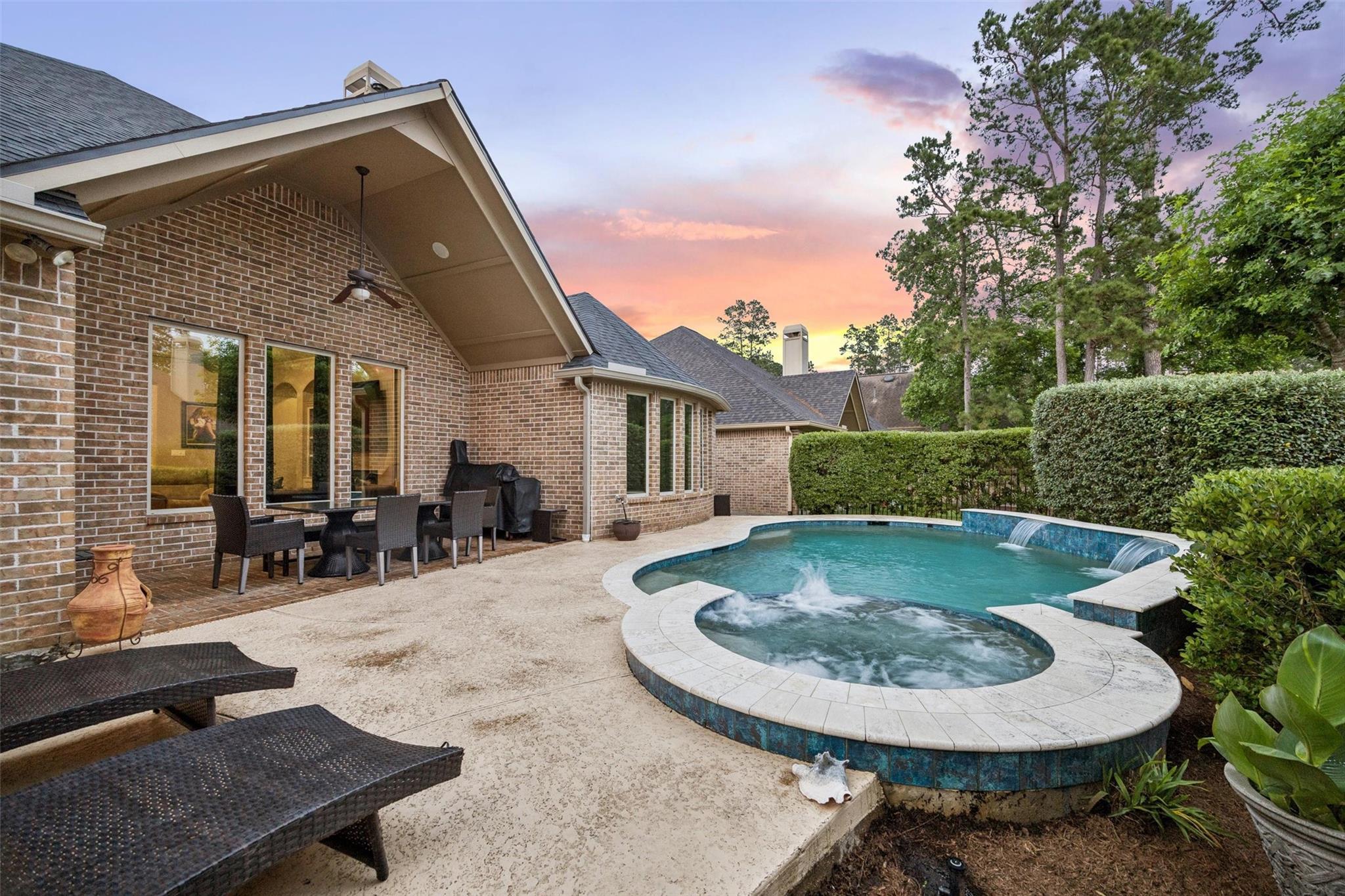 23 Little Falls Place