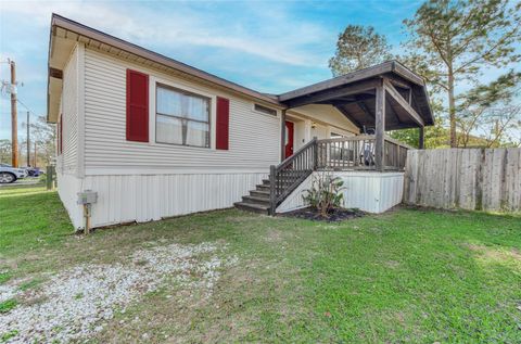 Photo of 16907 W Ivanhoe, Montgomery, TX 77316 (MLS # 41518041)