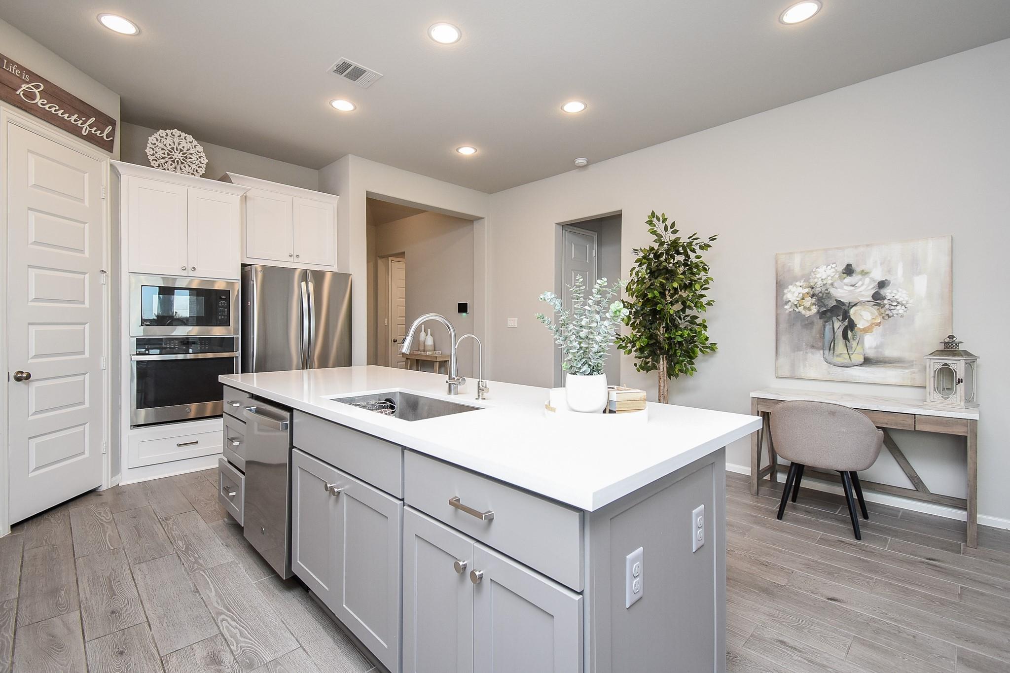 31443 Splitting Willow Way