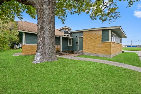 Photo of 3419 Illinois Street #C, Baytown, TX 77520 (MLS # 61679433)