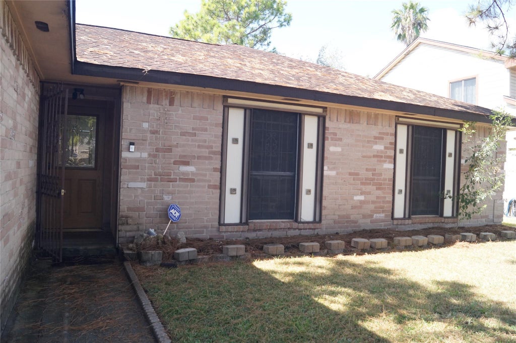 Photo of 10603 Mackenzie Drive, Houston, TX 77086 (MLS # 7557352)