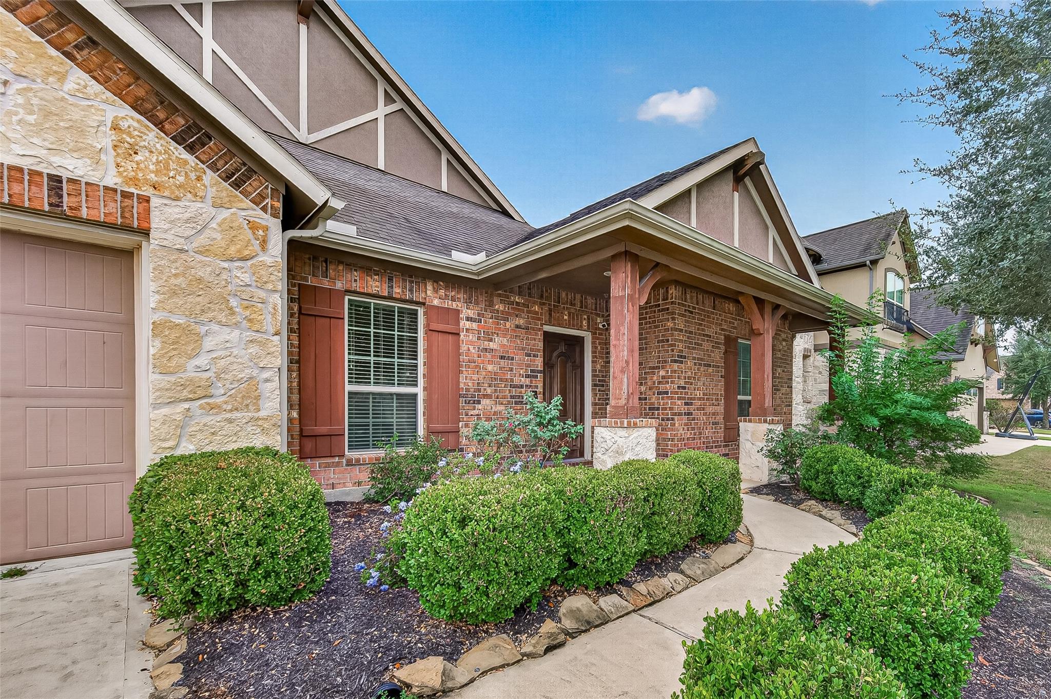 9614 Hideaway Green Drive