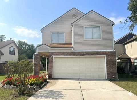 Photo of 9303 Kingsflower Circle, Houston, TX 77075 (MLS # 96872061)