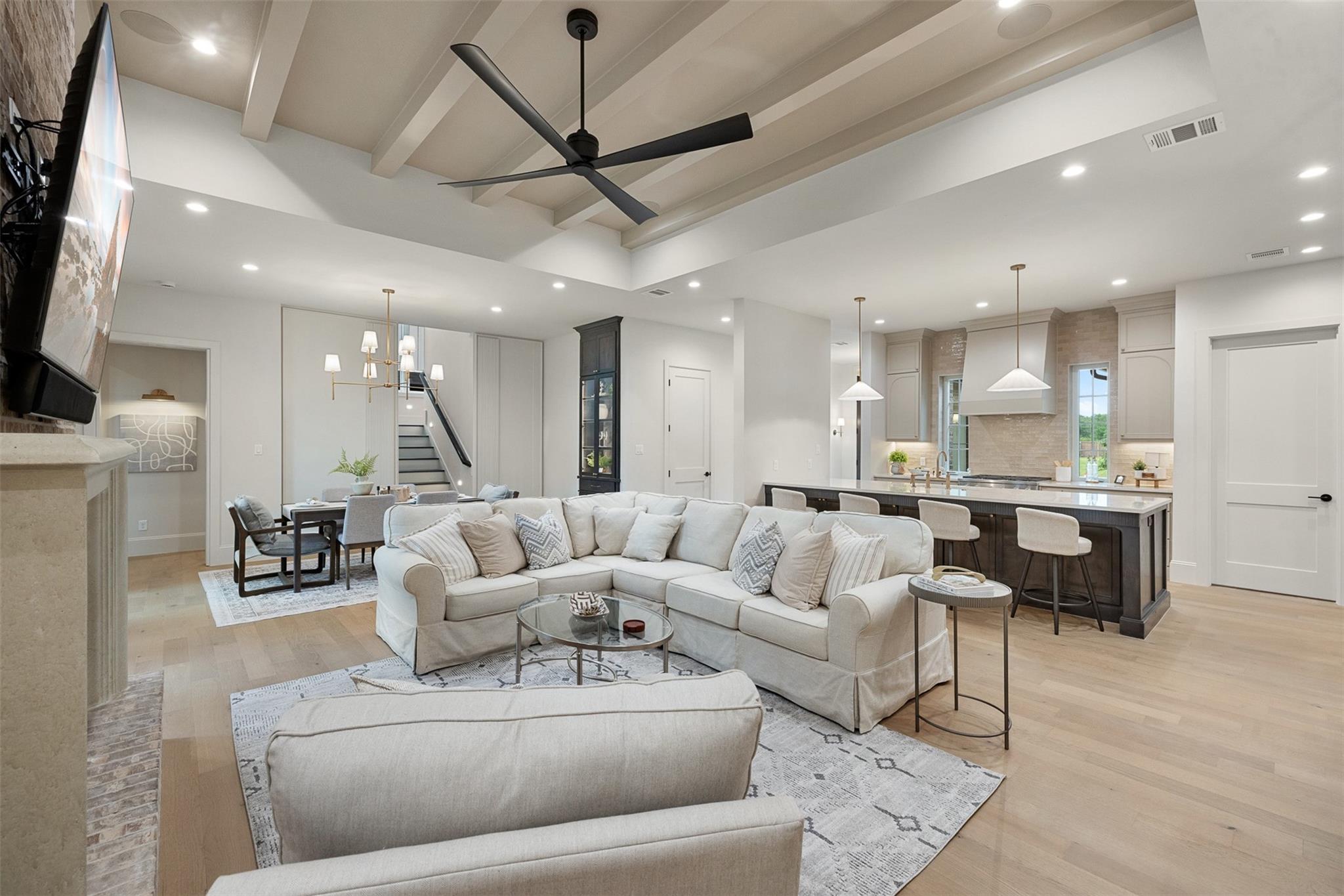 4902 Pearl River Court