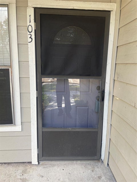 Photo of 17401 Red Oak Drive #103, Houston, TX 77090 (MLS # 44940941)