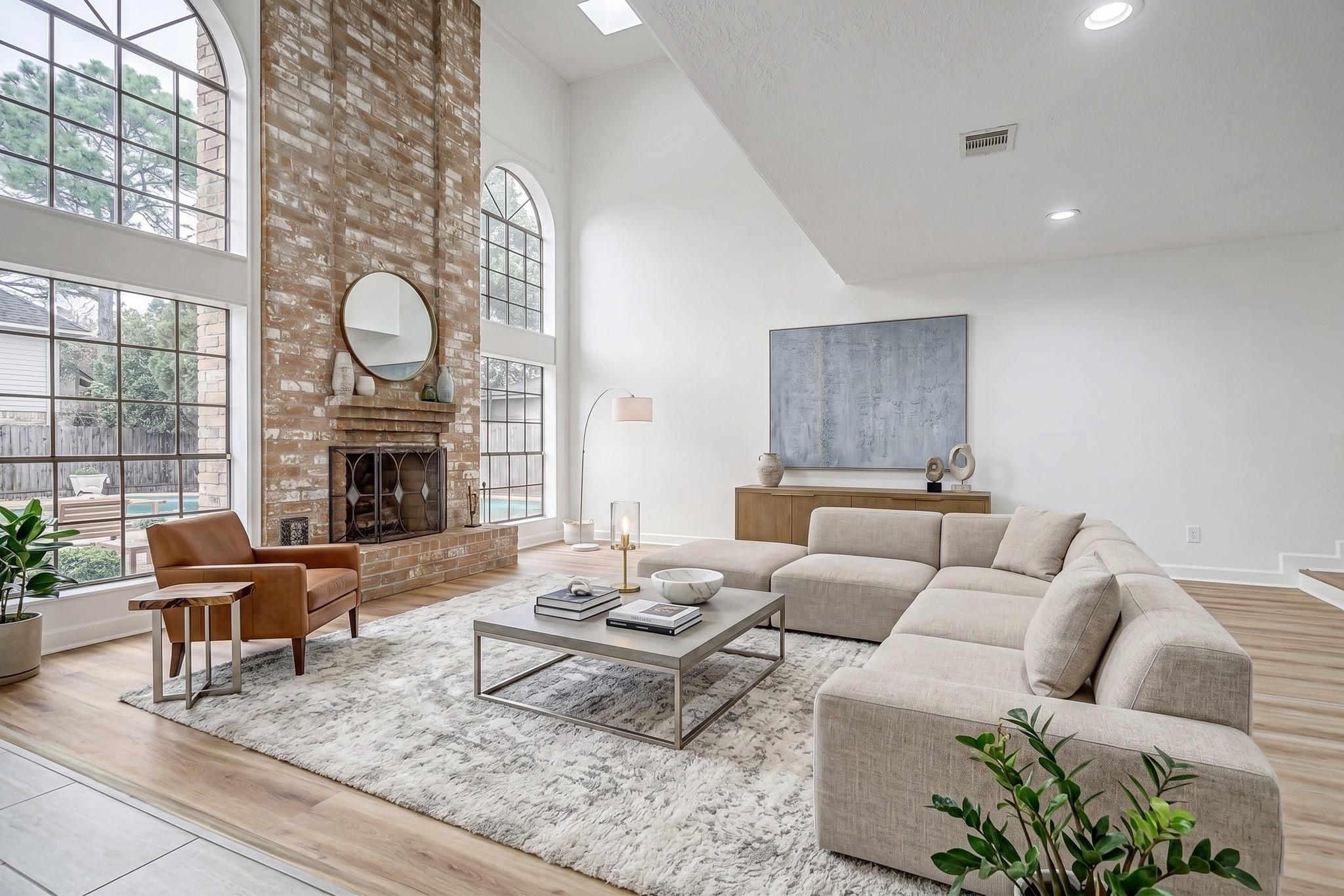 11322 Del Monte Drive