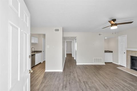 Photo of 900 Holly Drive #10, Conroe, TX 77301 (MLS # 20170347)