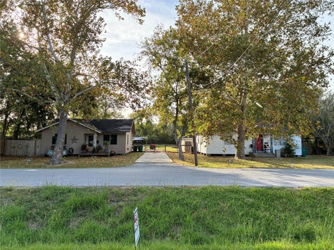 Photo of 1930 Palm Street, La Marque, TX 77568 (MLS # 61079225)
