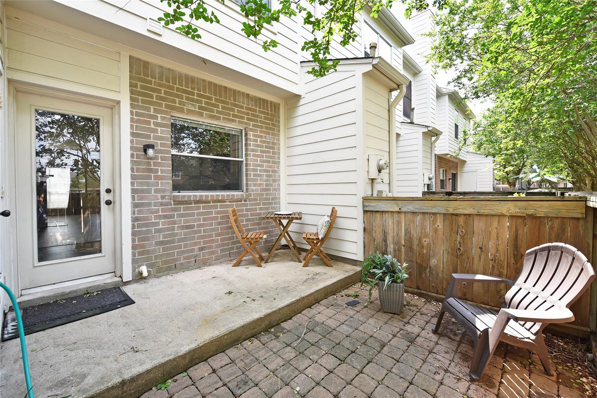 2930 Grants Lake Boulevard 2704