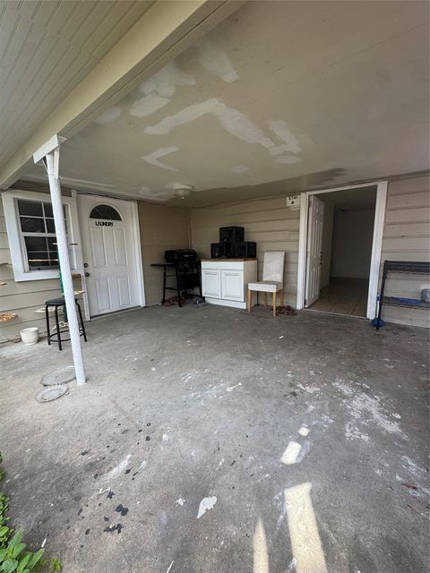 Photo of 2501 Truxillo Street #B, Houston, TX 77004 (MLS # 98620963)